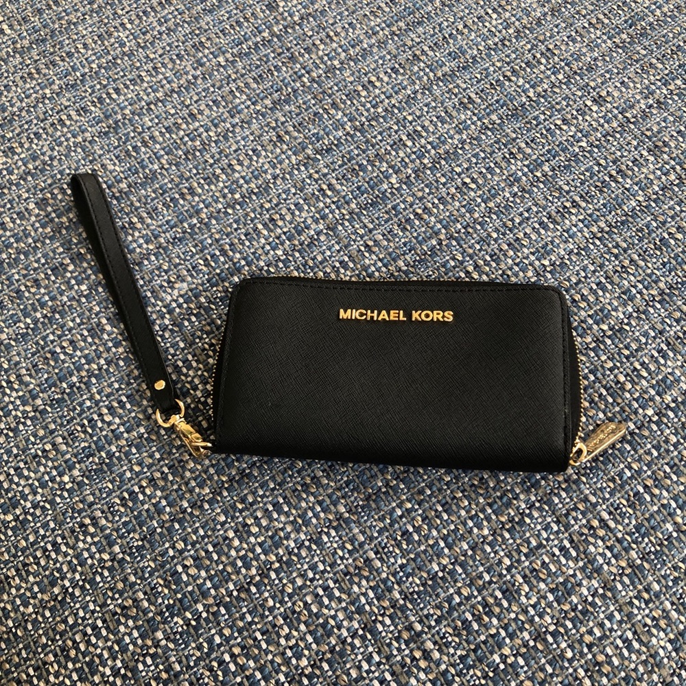 Michael Kors Wristlet